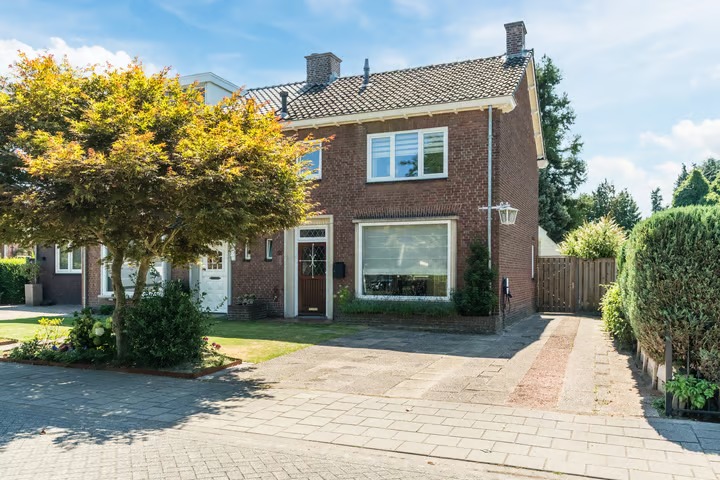 2-onder-1-kapwoning Dijkstraat 55 in Valkenswaard