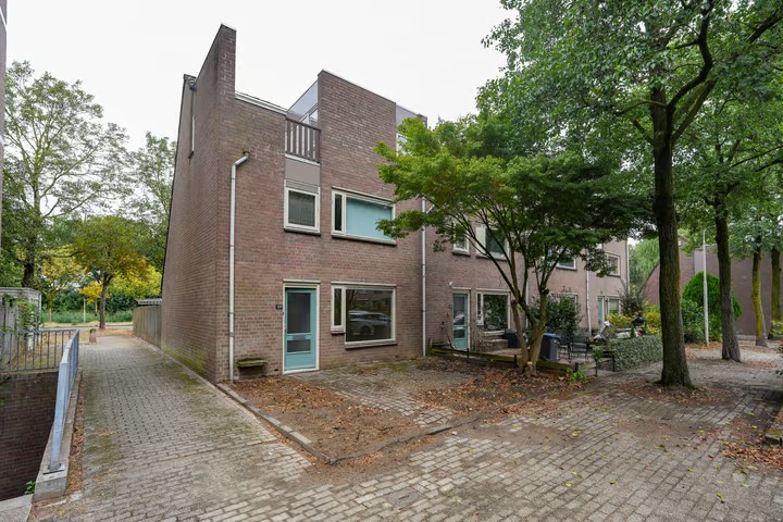 Hoekwoning de Voorstenkamp 1566 in Nijmegen