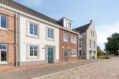 Tussenwoning Laan door de Veste 175 in Helmond
