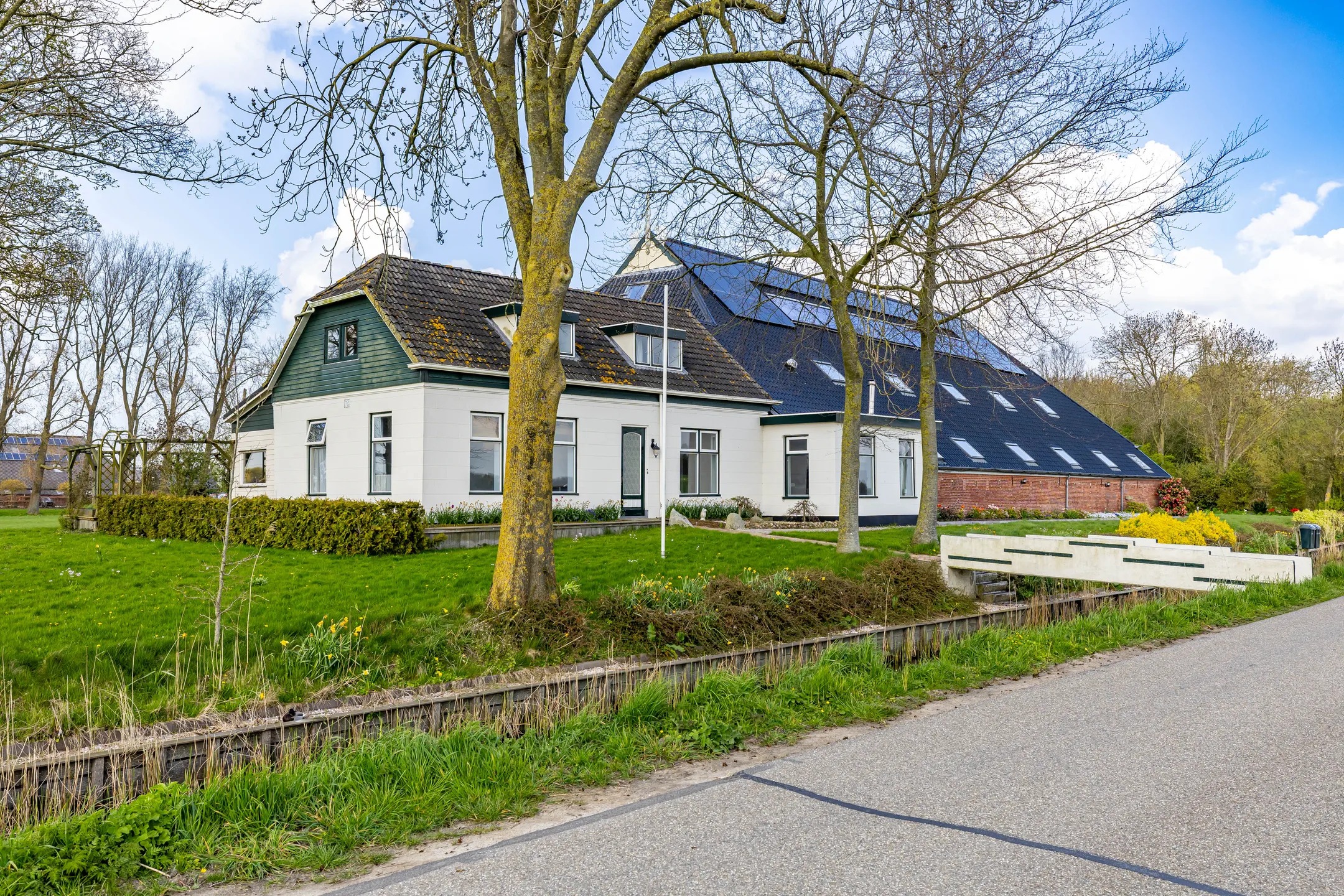 Vrijstaande woning (bedrijfs- of dienstwoning) Oude Dijk 21 in Bedum