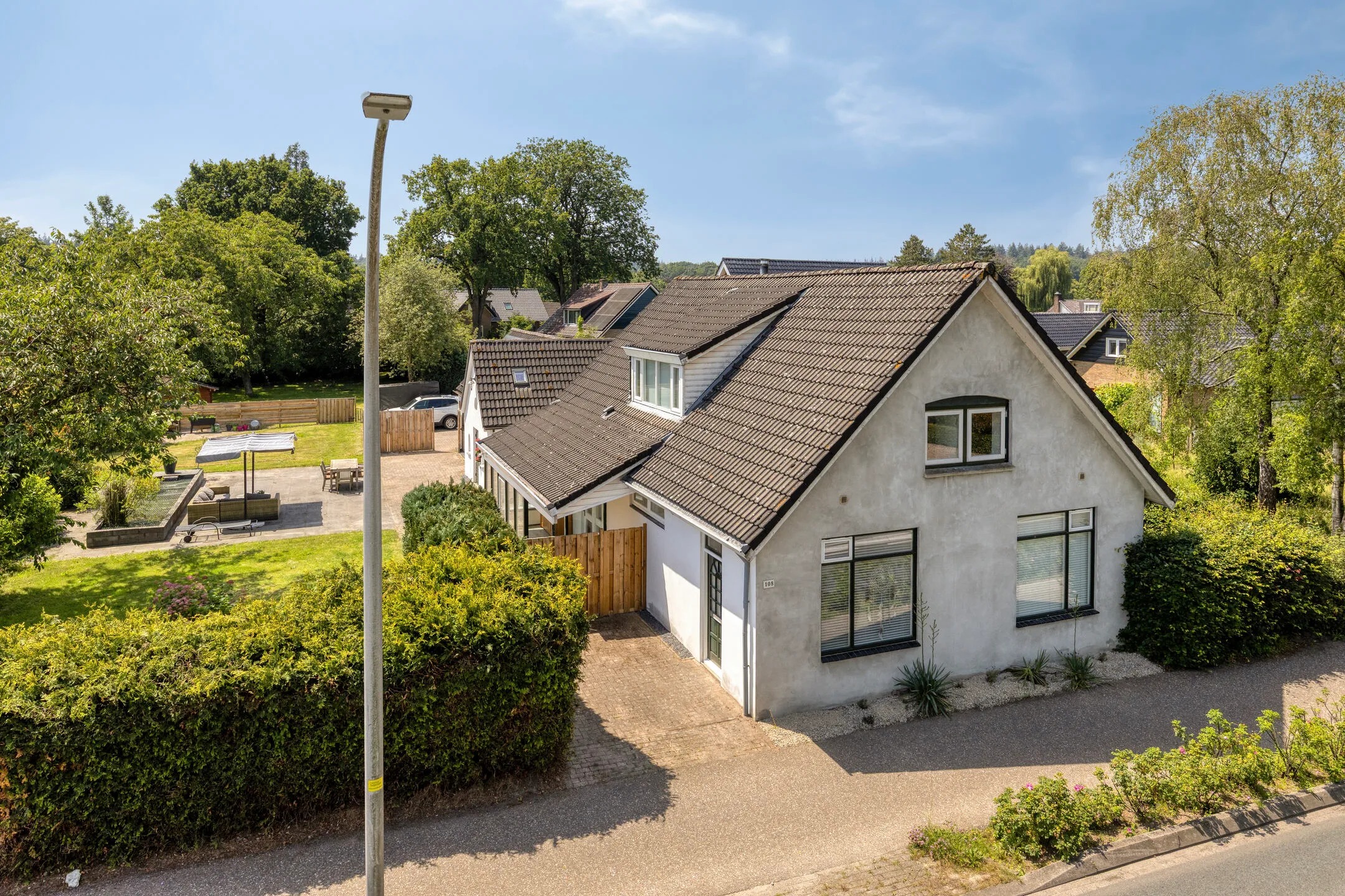Vrijstaande woning Eerbeekseweg 108 in Loenen
