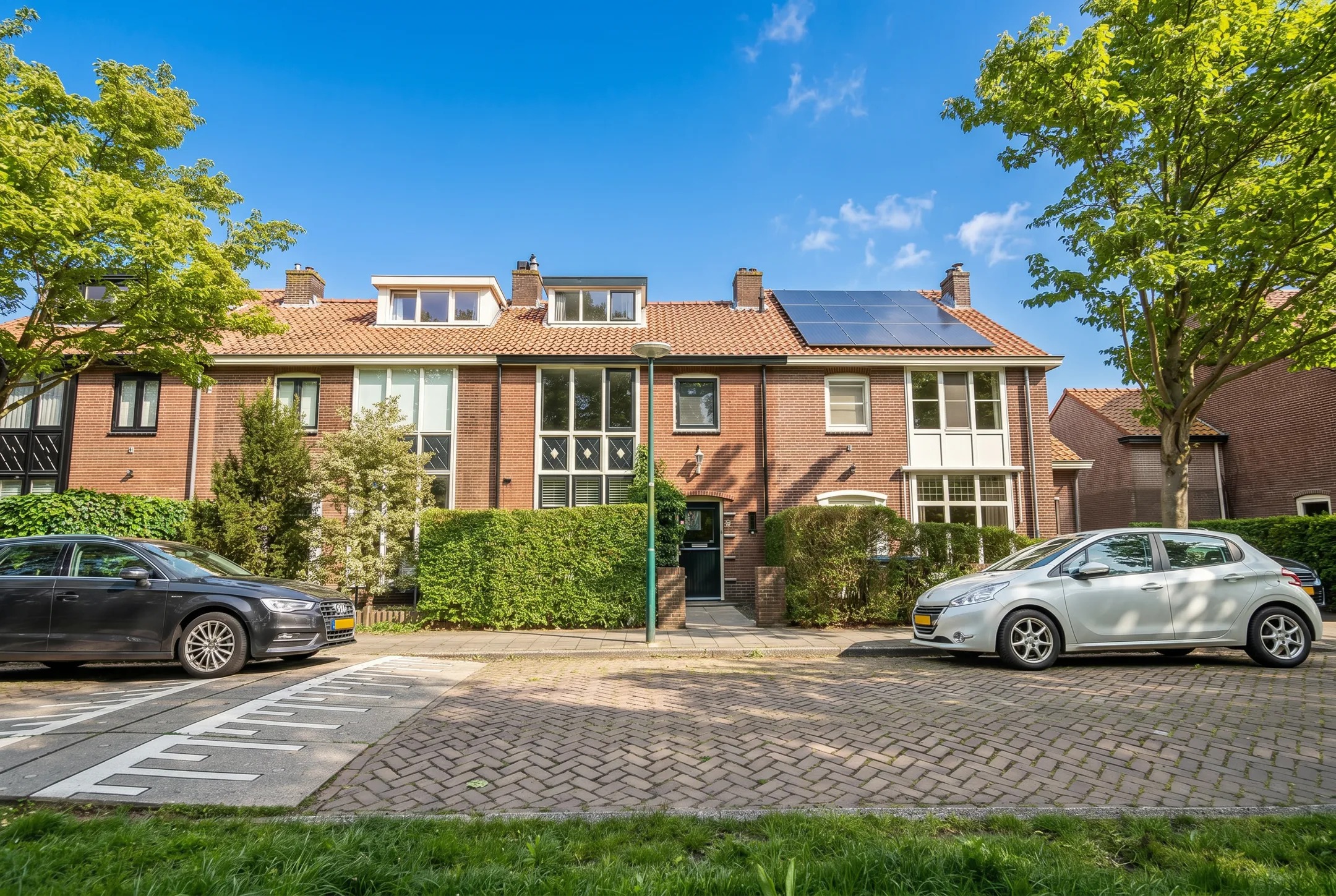 Tussenwoning Willibrordlaan 12 in Oegstgeest