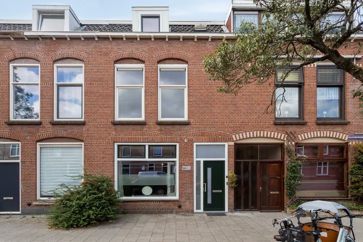 Tussenwoning Rozenburgsestraat 30 in Schiedam