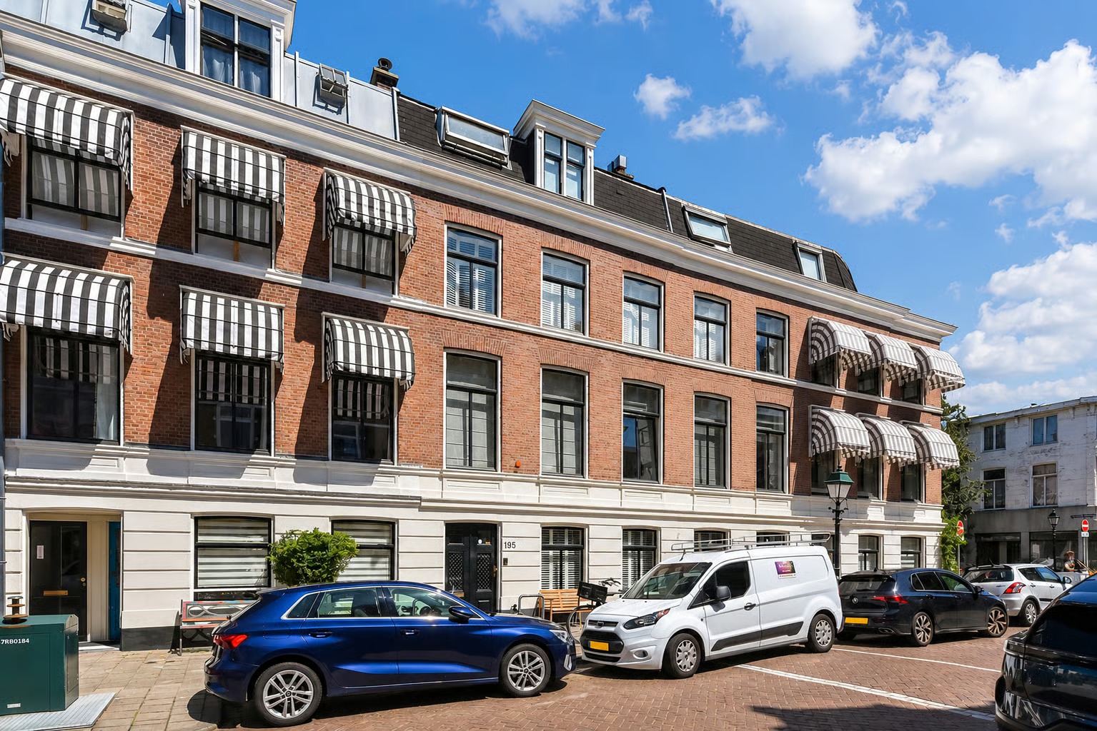 Tussenwoning Borneostraat 195 in Den Haag