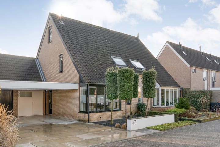 Geschakelde 2-onder-1-kapwoning Van Zuylenware 61 in Zwolle