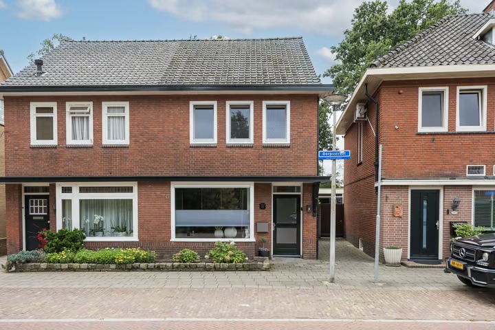2-onder-1-kapwoning Dorpsstraat 73 in Enschede
