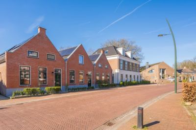 Tussenwoning Hoofdstraat 12 d in Rolde