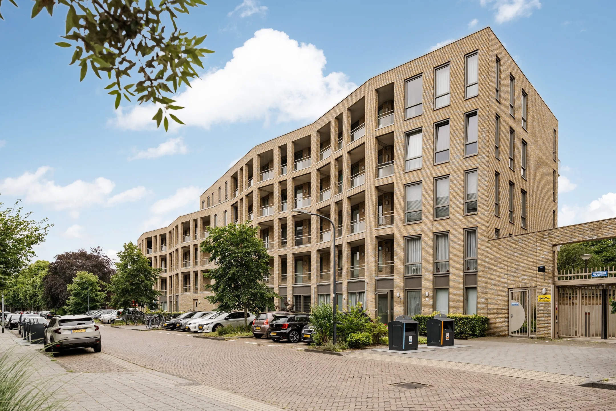 Galerijflat Berlagelaan 48 in Haarlem