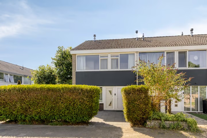 Hoekwoning Gerben Colmjonwei 10 in Leeuwarden