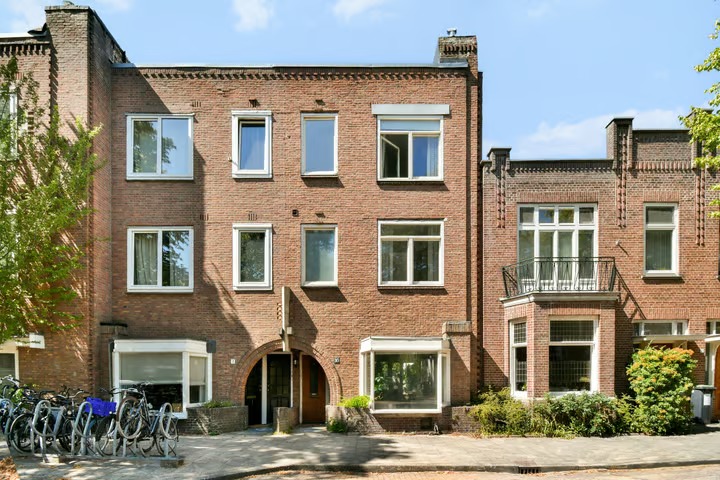 Tussenwoning Jennerstraat 10 in Amsterdam