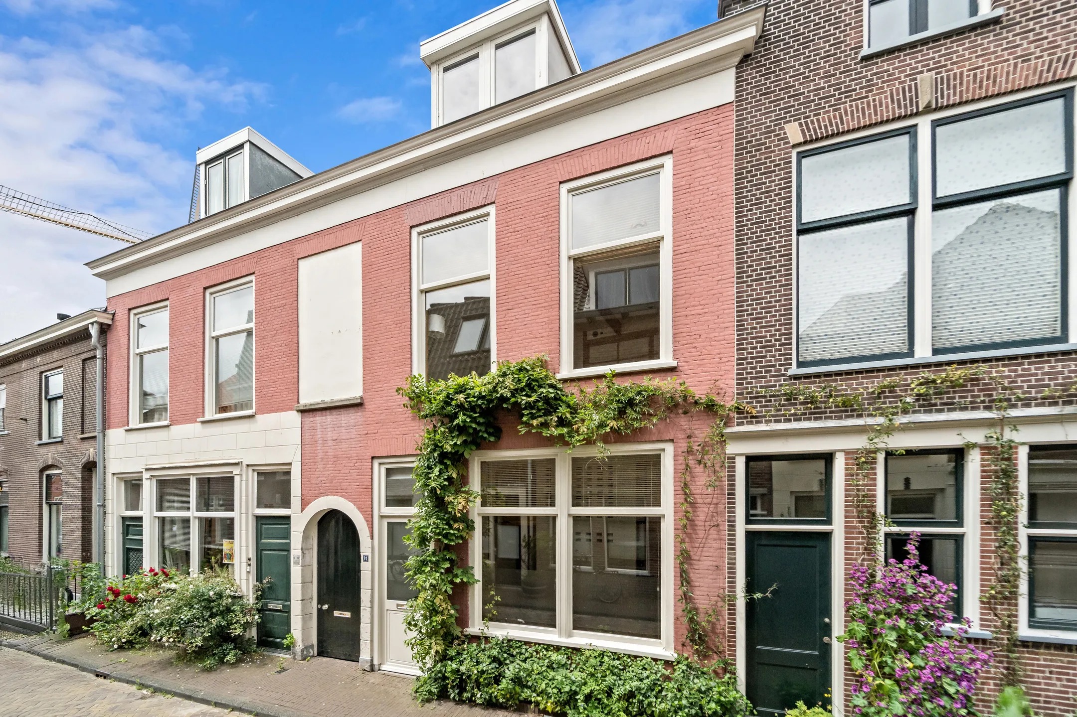 Tussenwoning Dirklangenstraat 18 in Delft