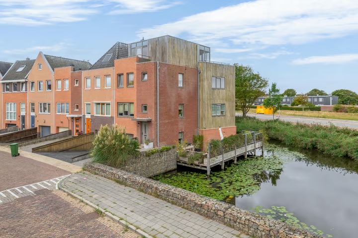 Eindwoning (drive-in woning) Duinbrink 47 in Den Helder
