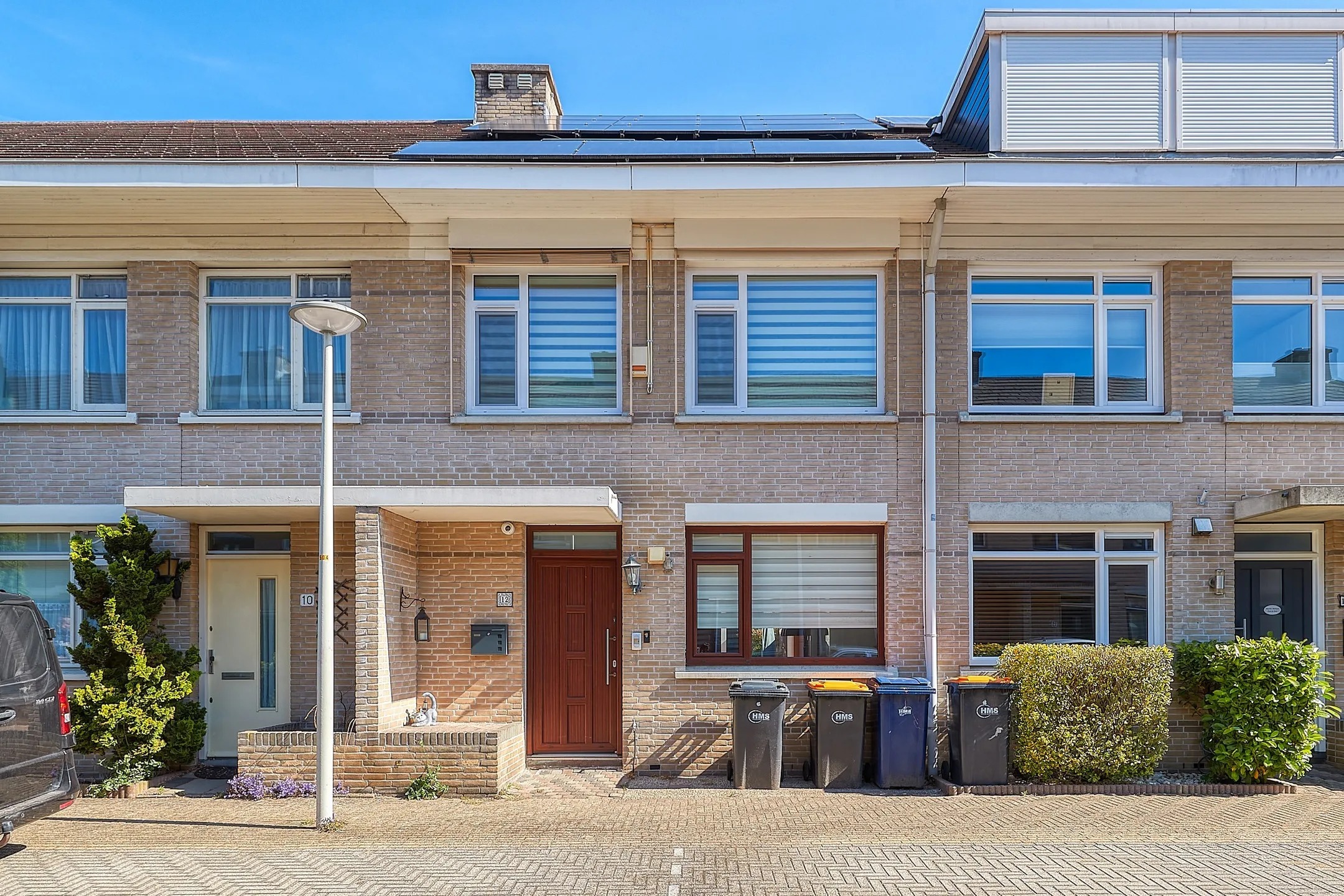 Tussenwoning Constance Gelderblomlaan 12 in Den Haag