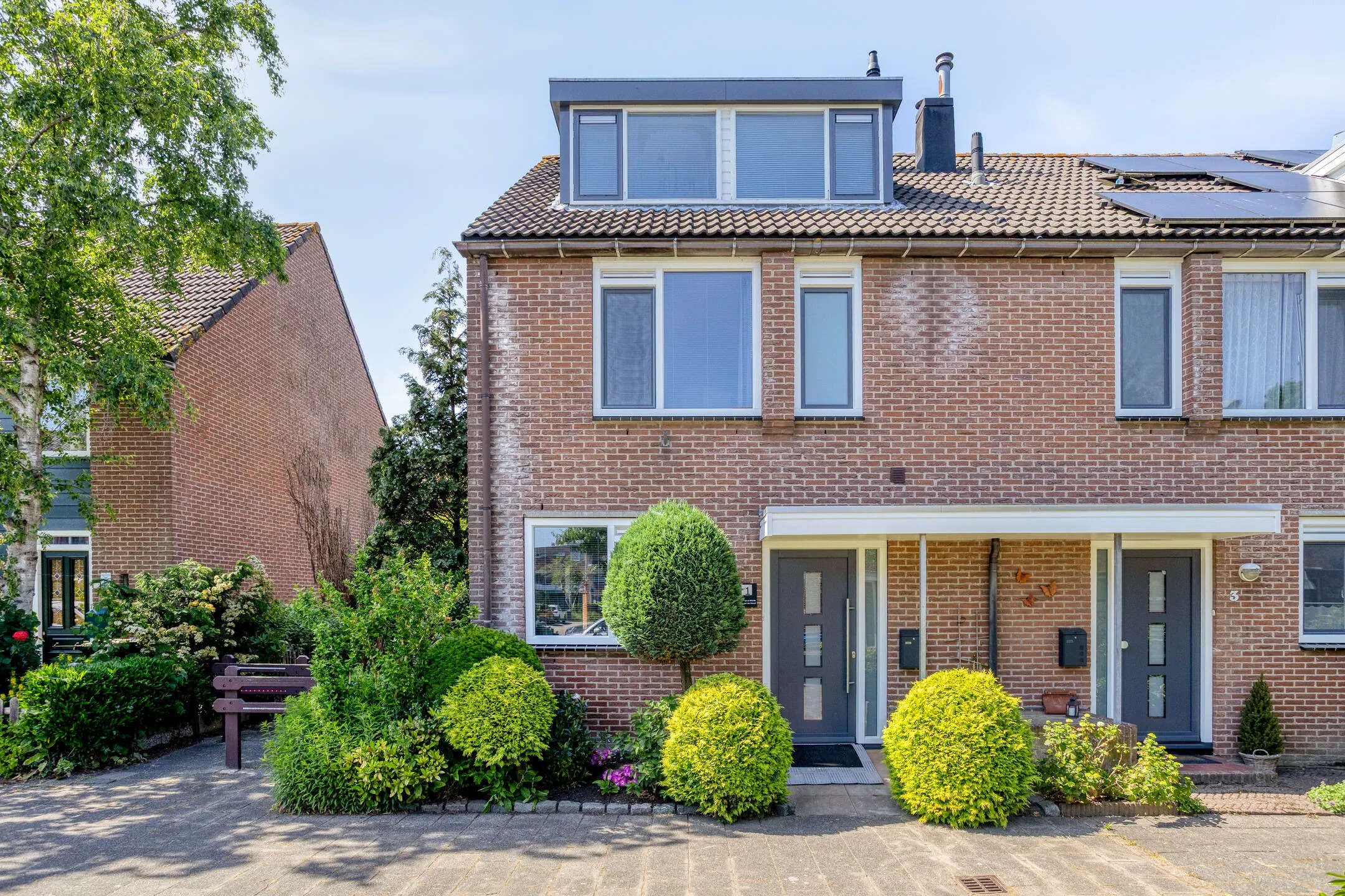 Hoekwoning Maïsveld 1 in Bergschenhoek
