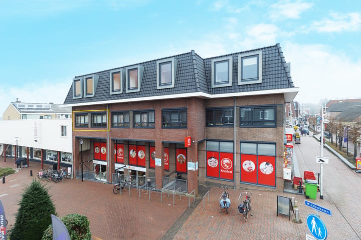 Portiekflat Middenbaan 74 d in Barendrecht