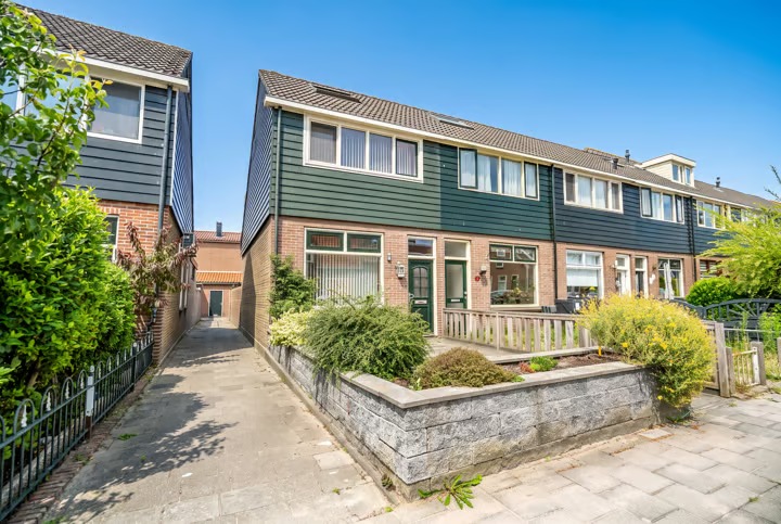 Hoekwoning Schenkelweg 85 in Zoeterwoude