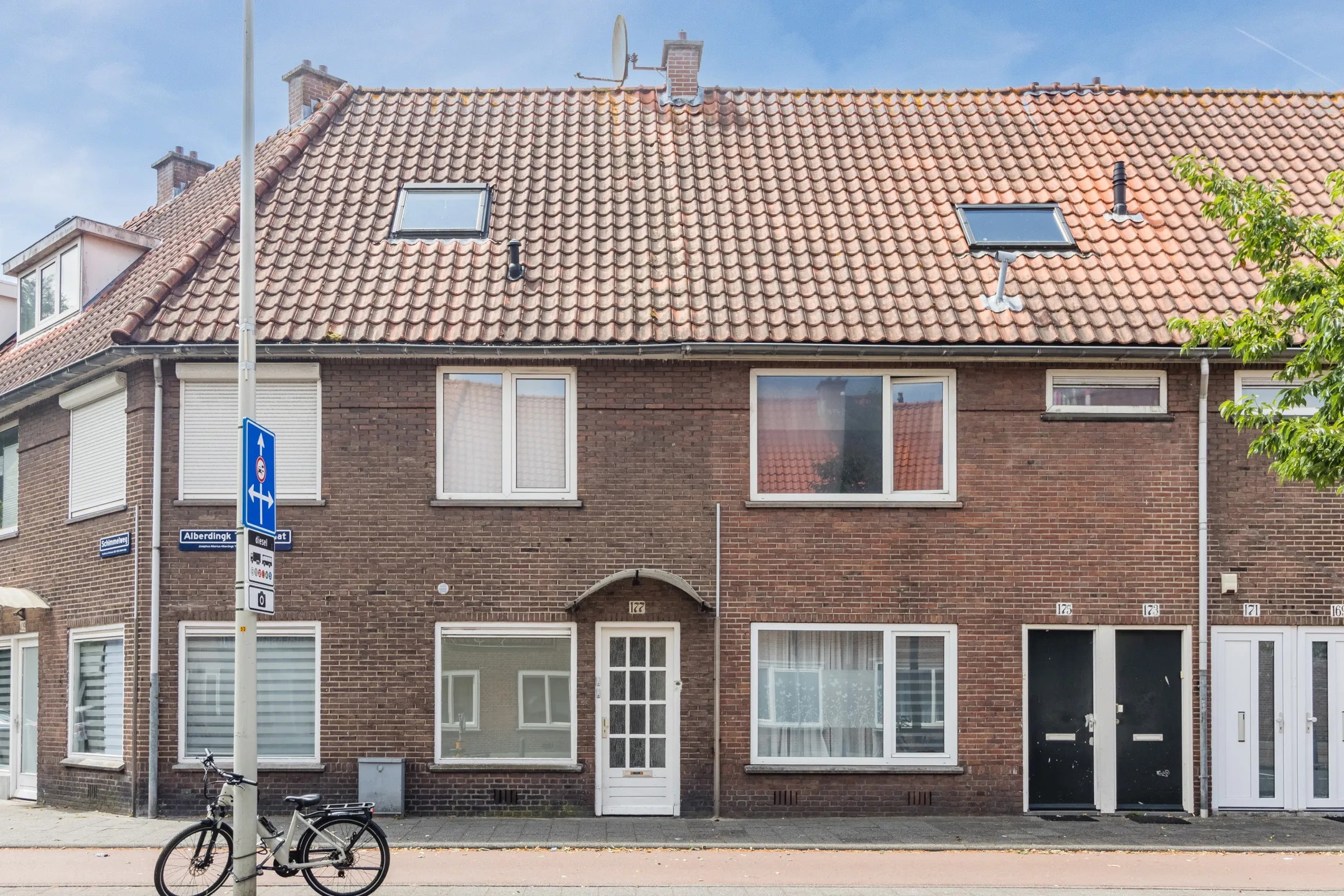 Maisonnette Alberdingk Thijmstraat 177 in Den Haag