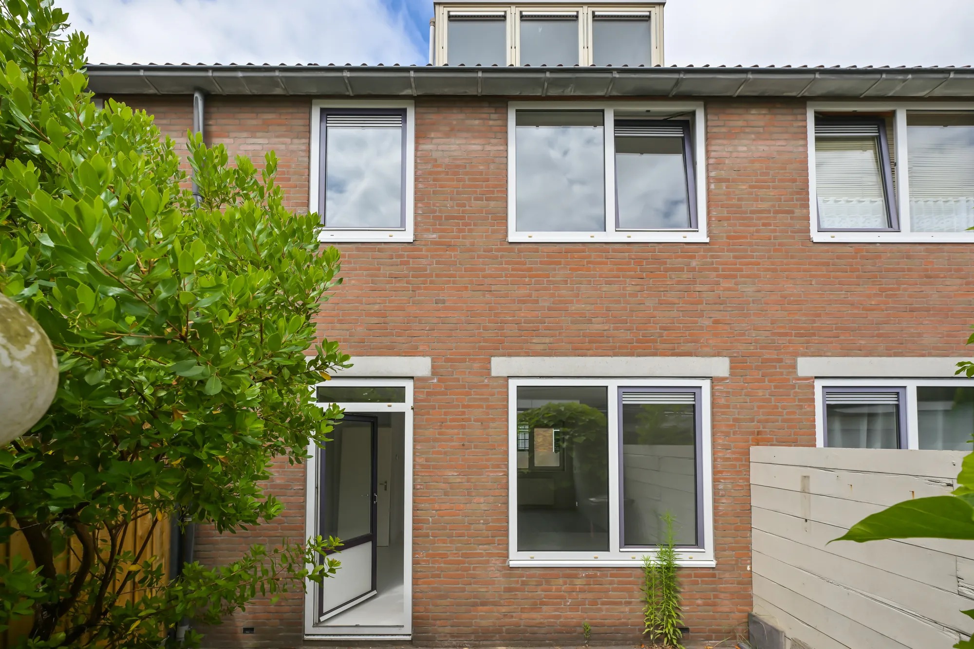 Tussenwoning Warmoesstraat 33 in Wormerveer
