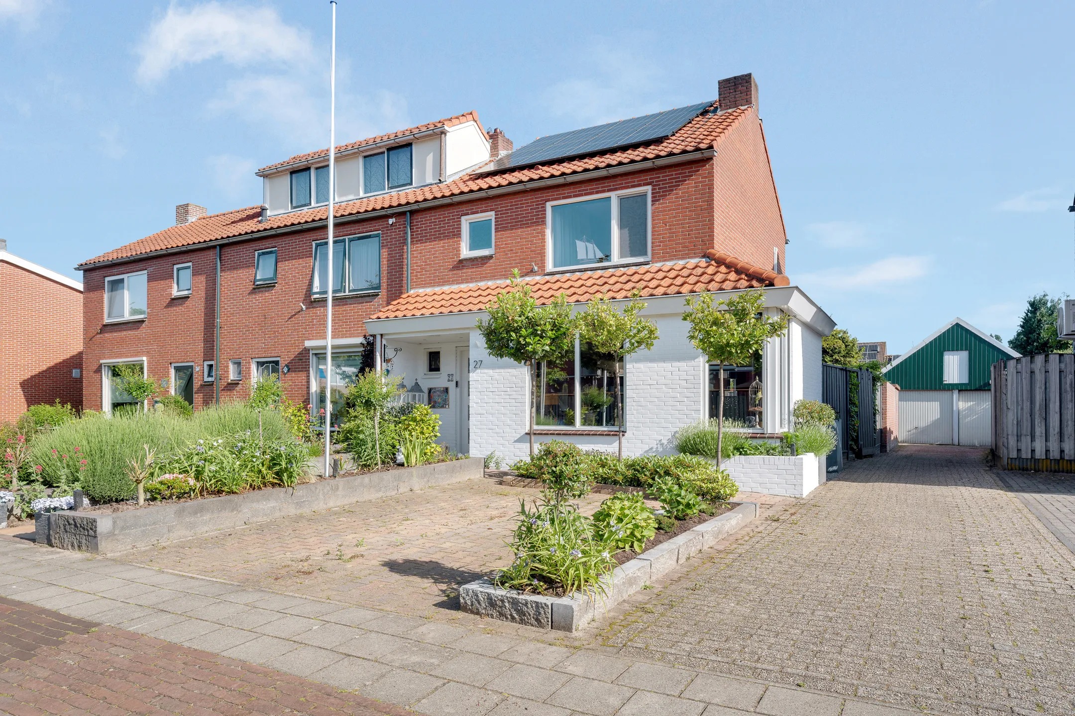 Hoekwoning Tollensstraat 27 in Nijverdal