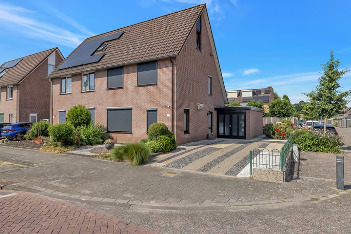 2-onder-1-kapwoning Kruidendreef 101 in Dronten