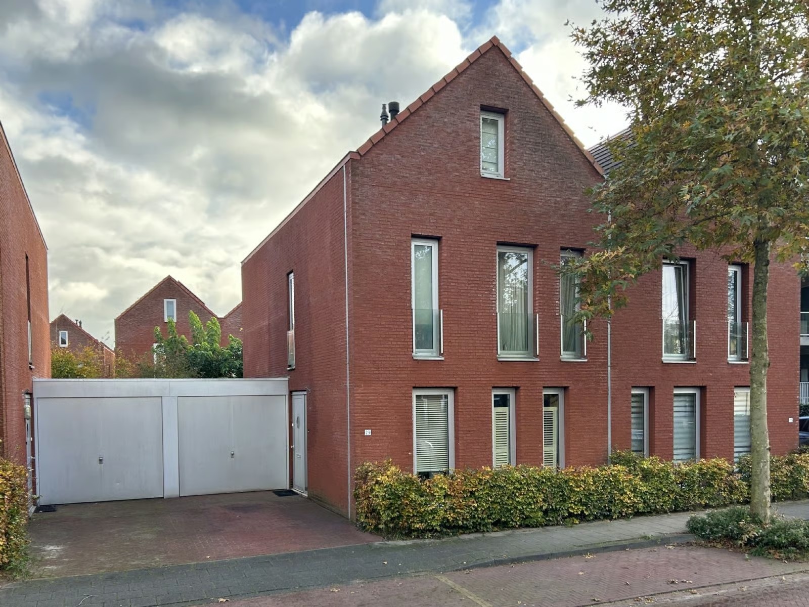Halfvrijstaande woning Ommershofselaan 23 in Velp