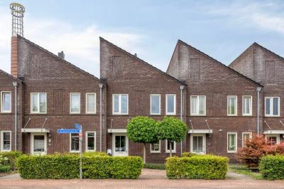 Eengezinswoning, geschakelde woning Hummelsweide 13 in Eibergen