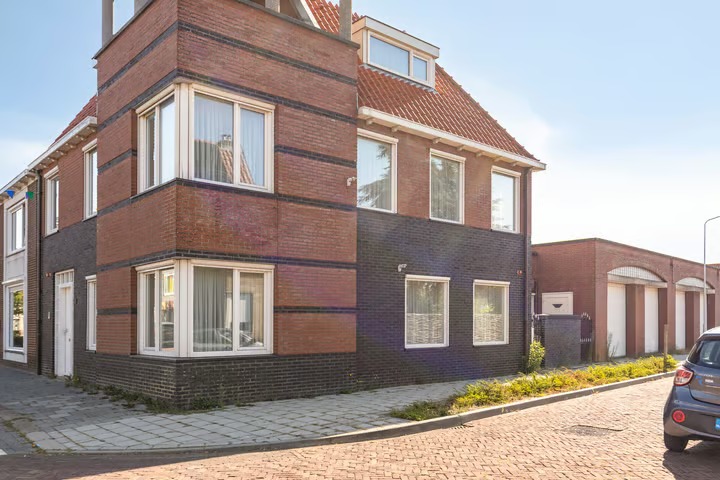 Benedenwoning Weijkmanlaan 1 in Breskens