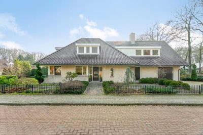 Villa, vrijstaande woning Weerninklanden 15 in Enschede