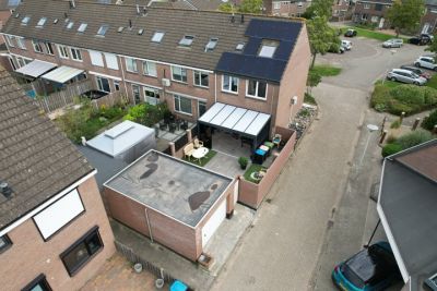 Hoekwoning Oostene 24 in Steenbergen
