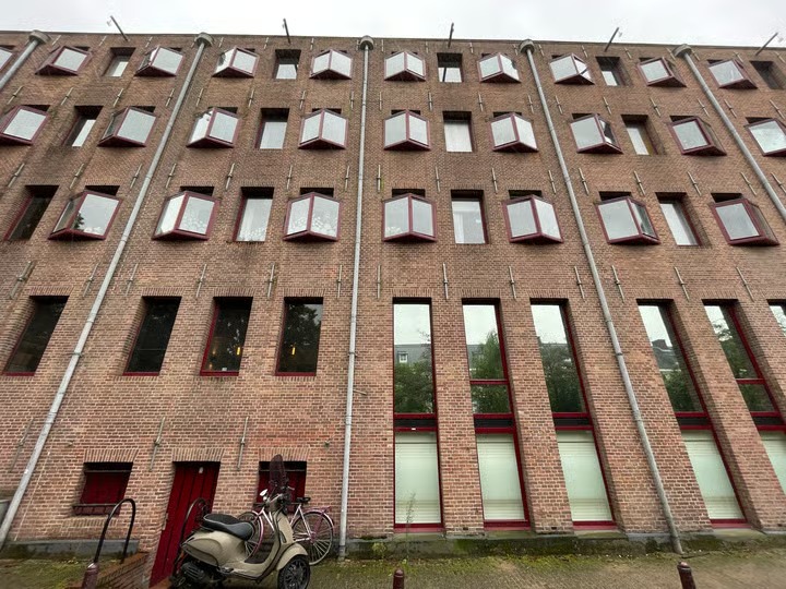 Portiekflat Binnenkadijk 393 Amsterdam