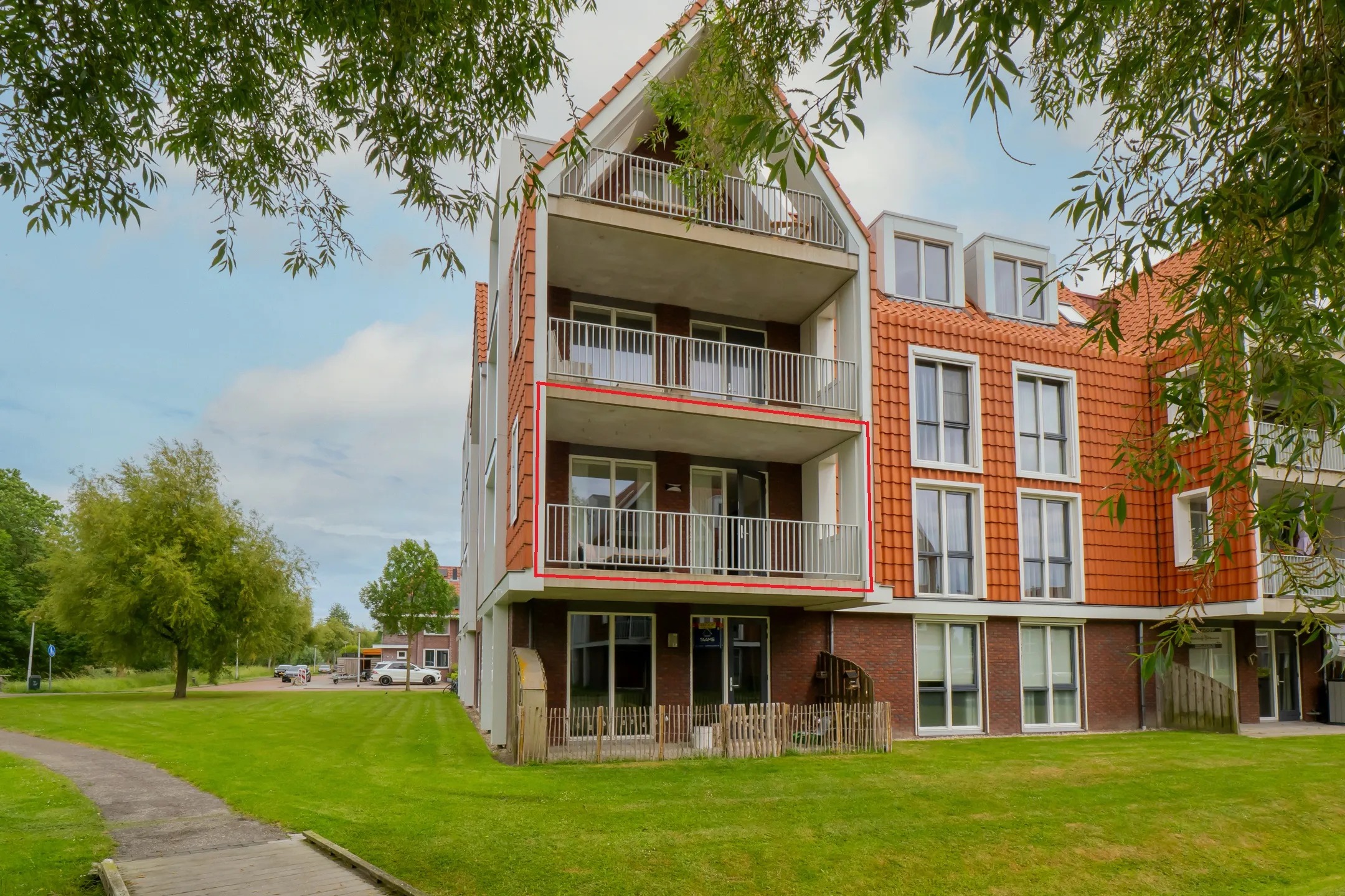 Portiekflat Oeverwal 109 in Hoogwoud