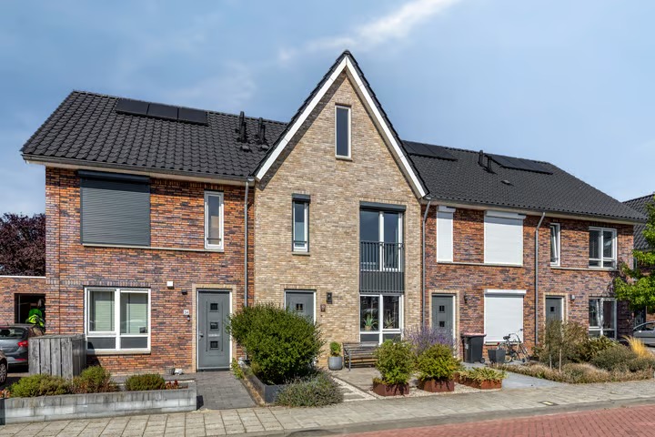 Tussenwoning Heerlijckheid 32 in Nieuw-Vossemeer