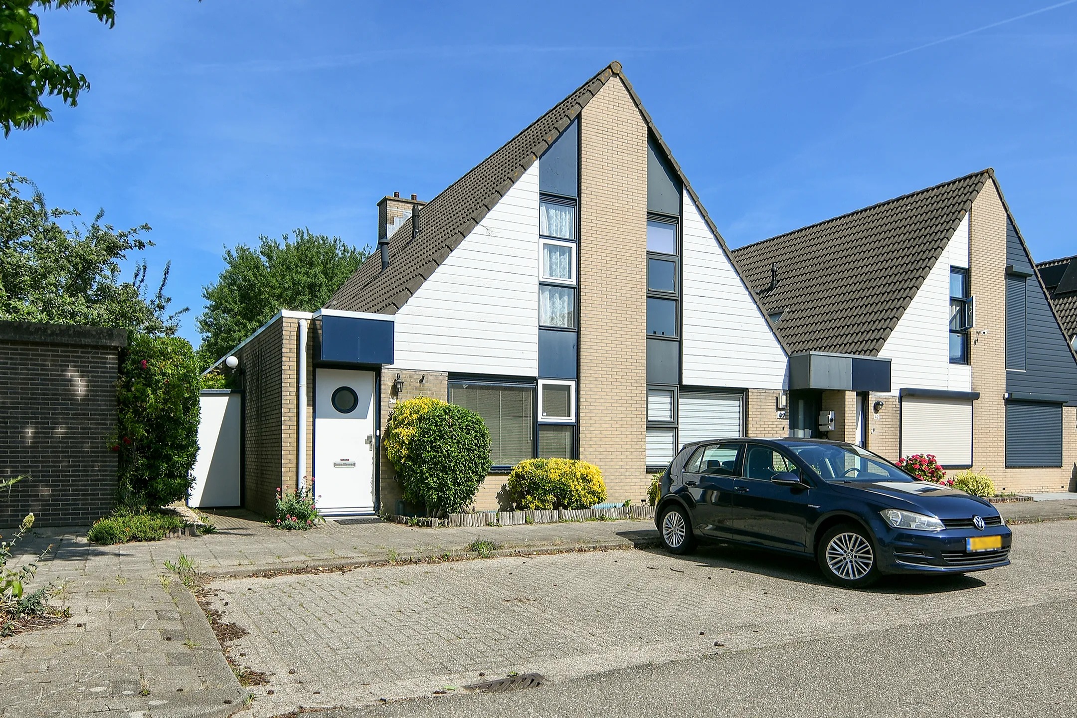 2-onder-1-kapwoning Lemenburg 38 in Hoofddorp