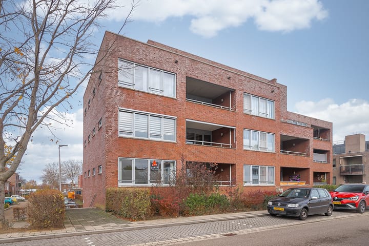 Portiekflat Insula 98 in Heerlen