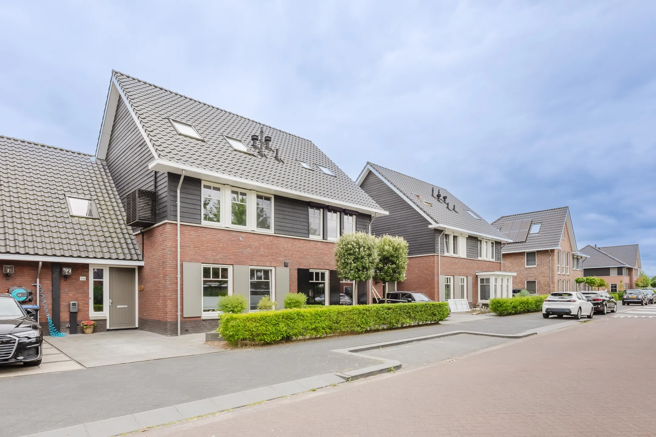 Geschakelde 2-onder-1-kapwoning Goudreinet 46 in Hardinxveld-Giessendam