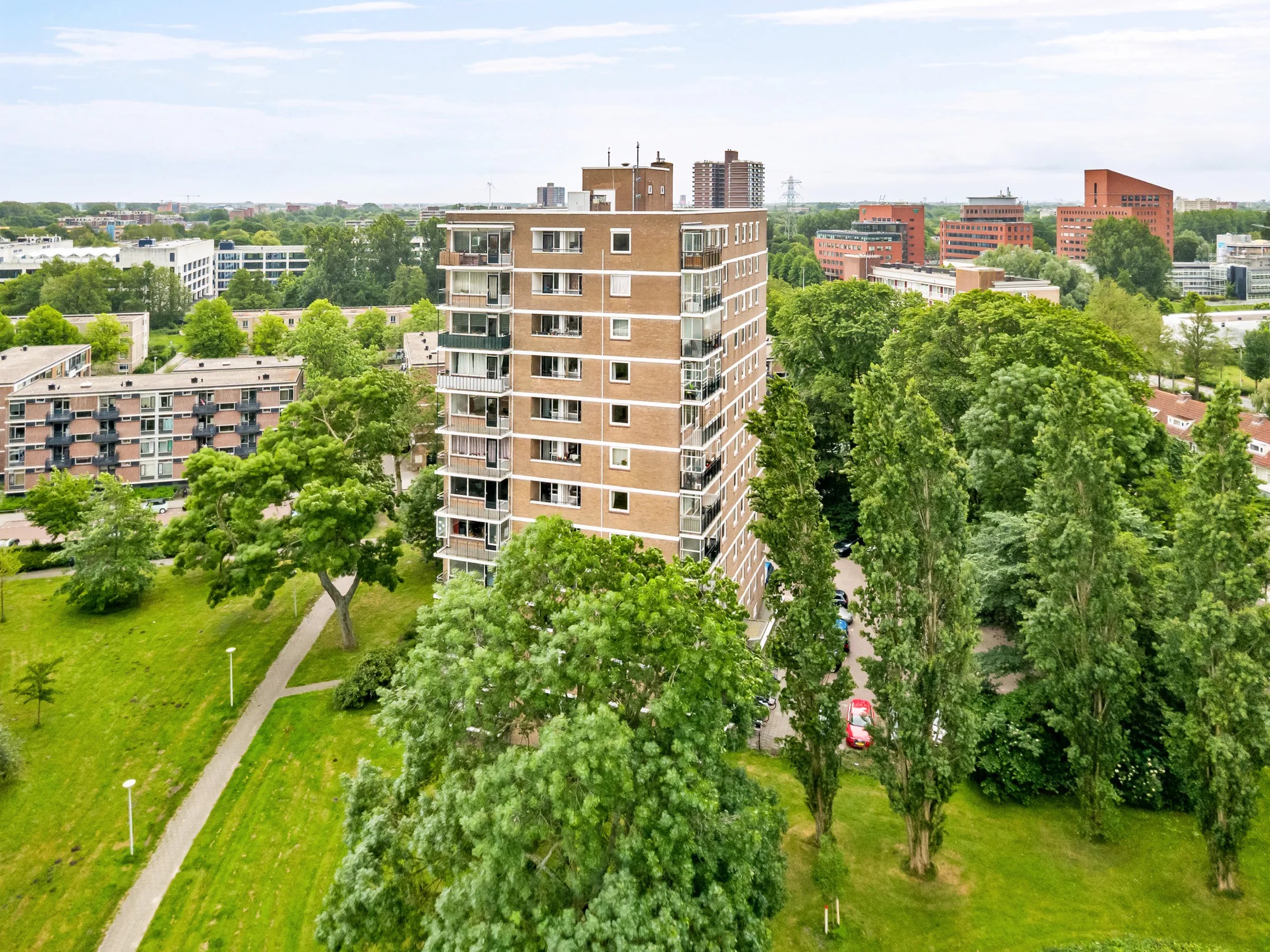 Portiekflat Hendrinaland 66 in Den Haag