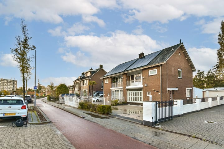 2-onder-1-kapwoning Pascalweg 46 in Rotterdam