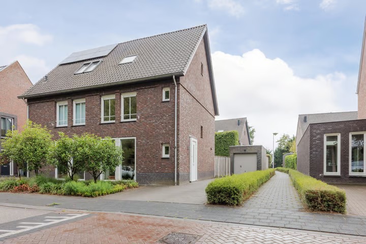 2-onder-1-kapwoning Leopold Haffmansstraat 54 in Horst