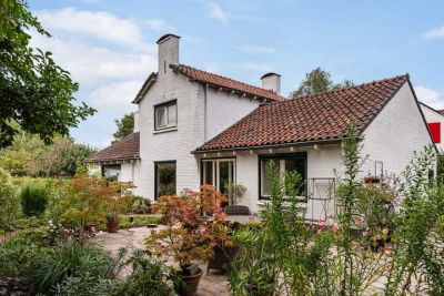 Vrijstaande woning (semi-bungalow) van Wassenaerlaan 1 in Almen