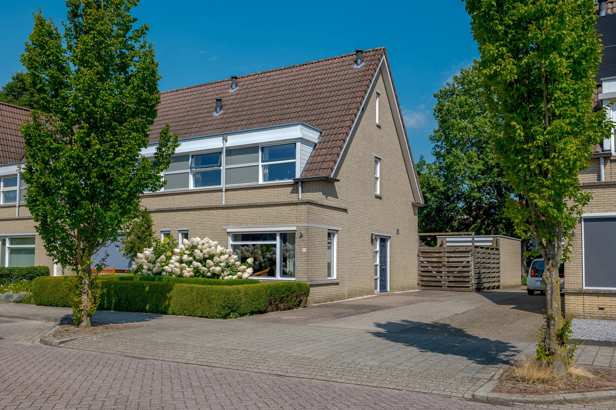 Hoekwoning 't Heuivak 22 in Nijeveen