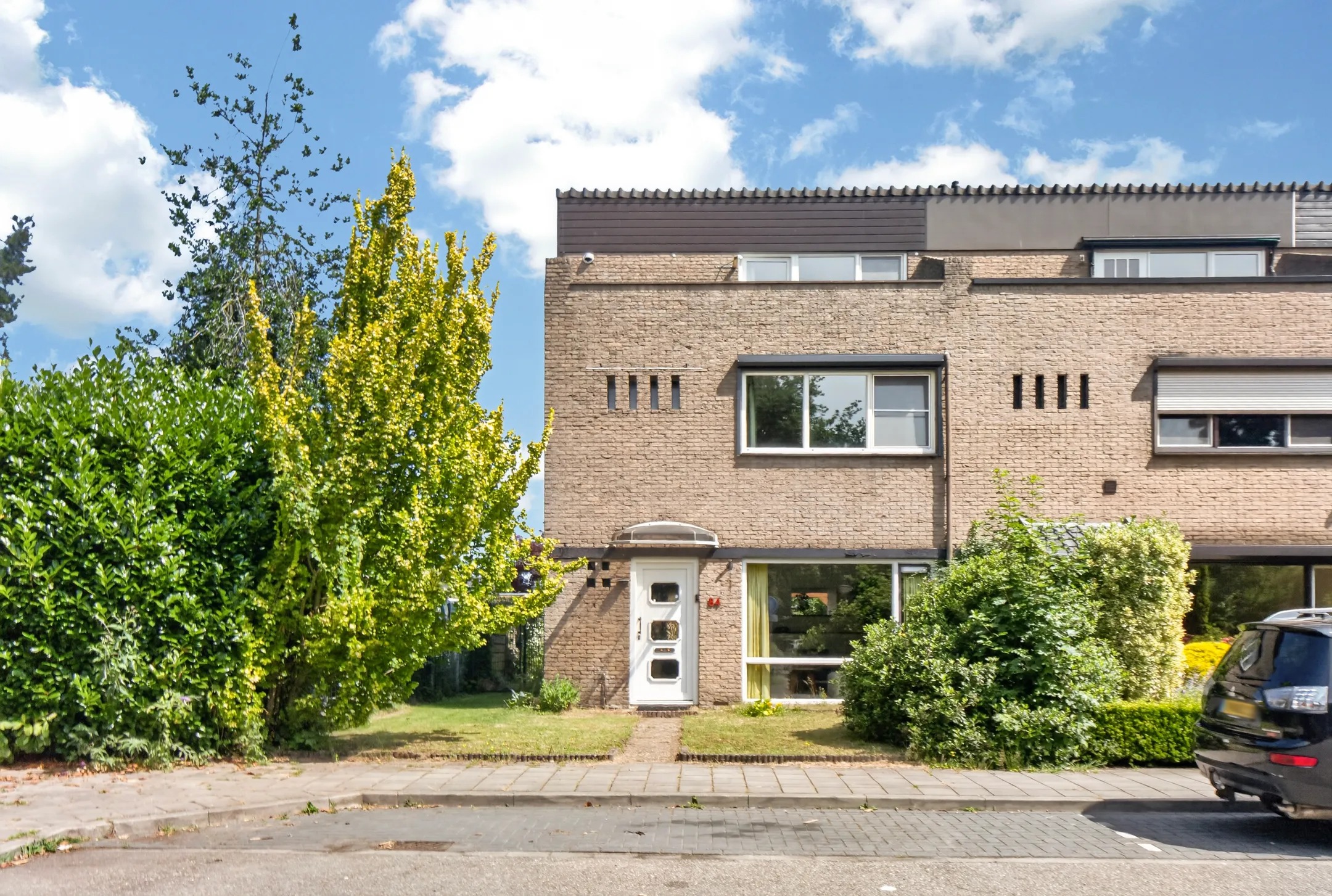 Hoekwoning Floreslaan 84 in Ede