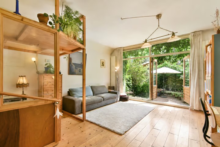 Benedenwoning Hugo Molenaarstraat 12 B in Rotterdam