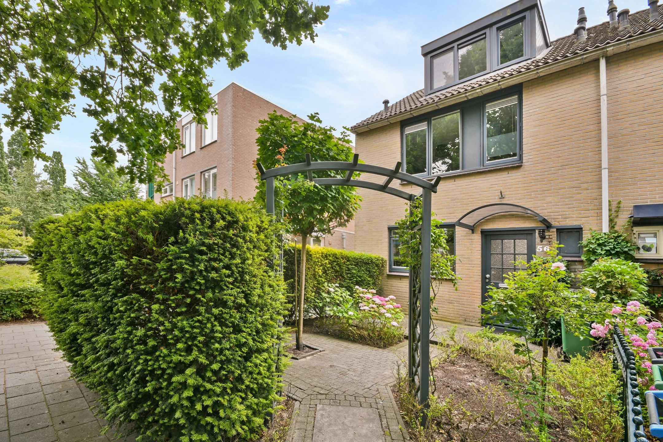 Hoekwoning Bakboord 56 in Amstelveen