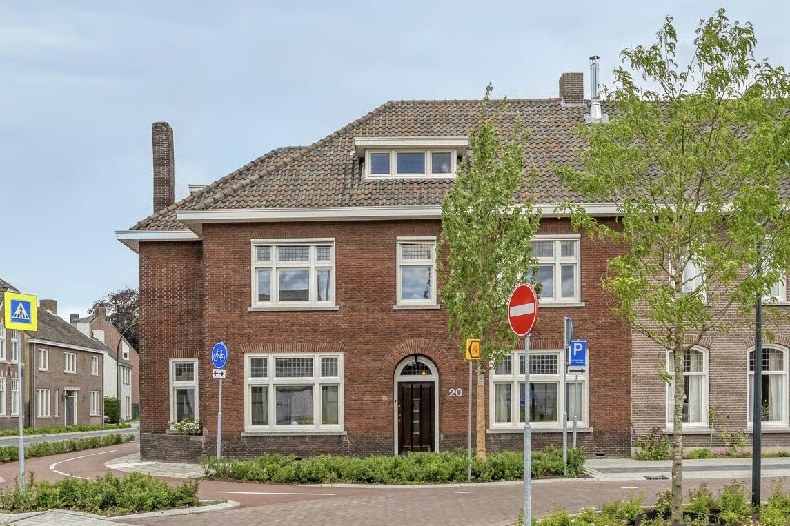 Geschakelde woning Dommelseweg 20 in Valkenswaard
