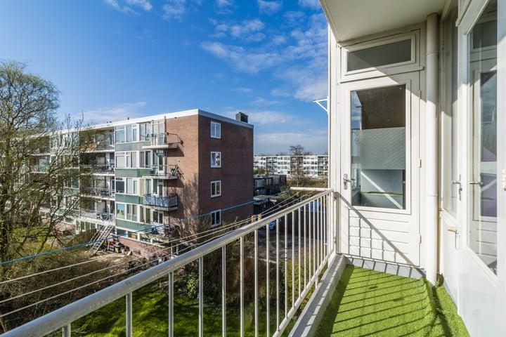 Portiekflat (appartement) van der Waalsstraat 56 Vlaardingen