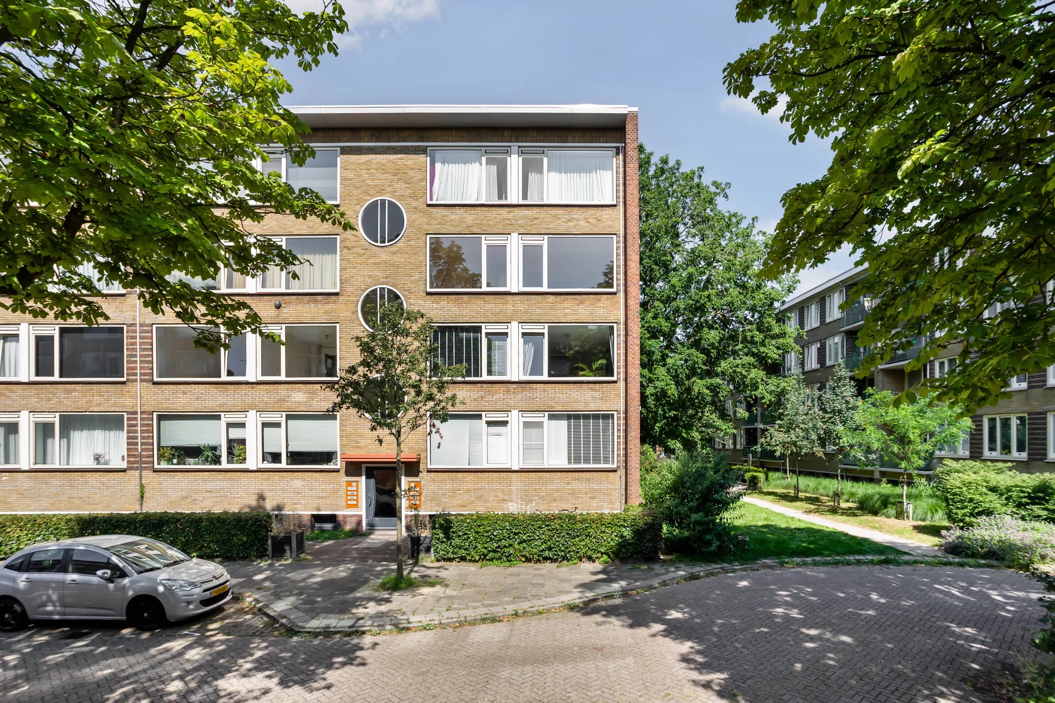 Bovenwoning J.H.Leopoldhof 93 in Weesp