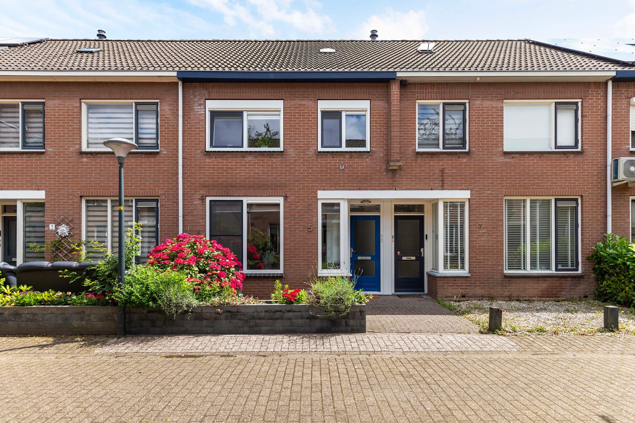 Tussenwoning Agathastraat 5 in Apeldoorn