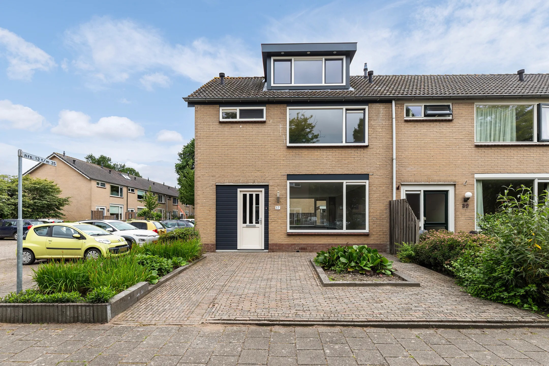 Hoekwoning Jan Mankesstraat 37 in Nunspeet