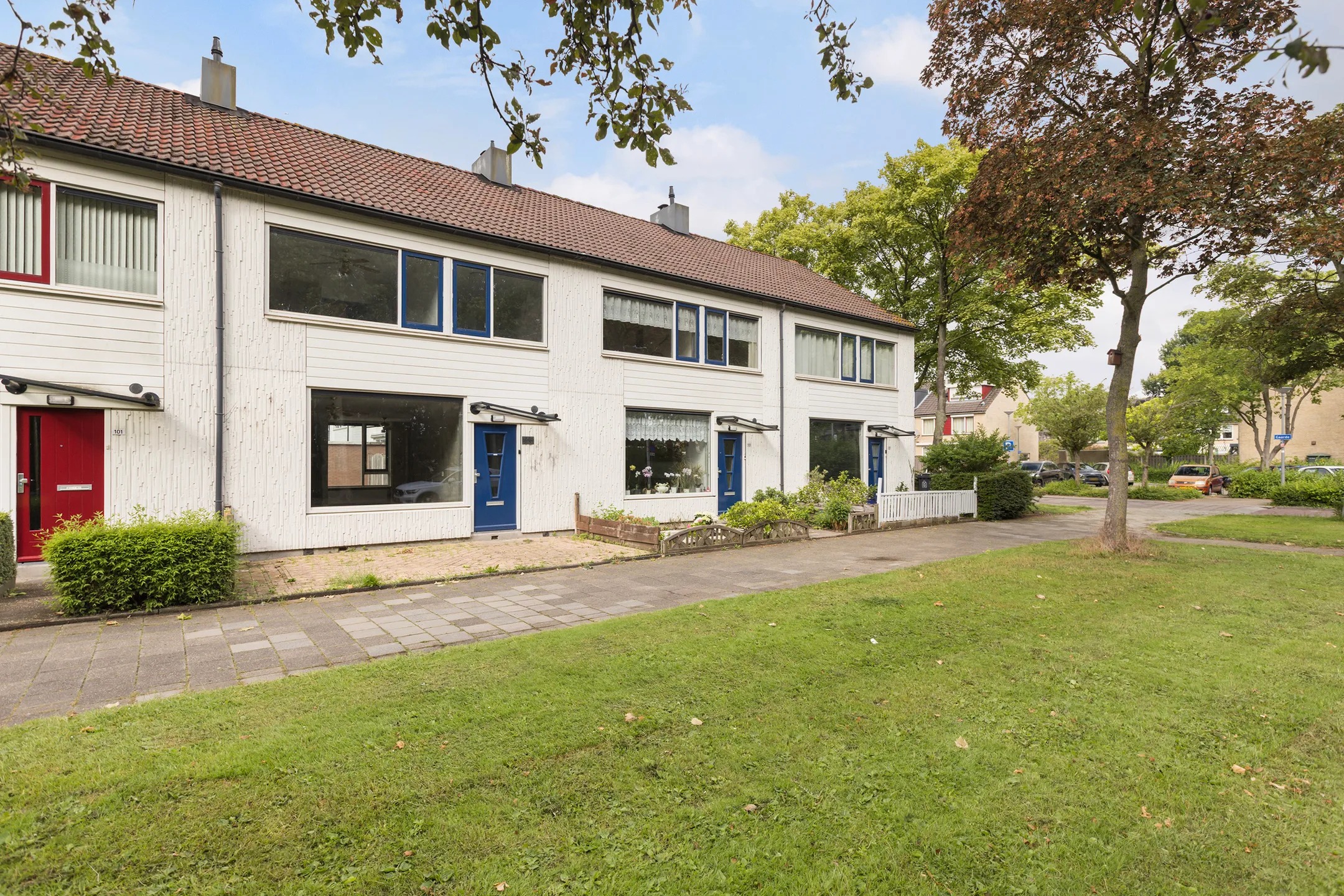 Tussenwoning Mw. J. Aschoff-Stiermanlaan 103 in Rozenburg
