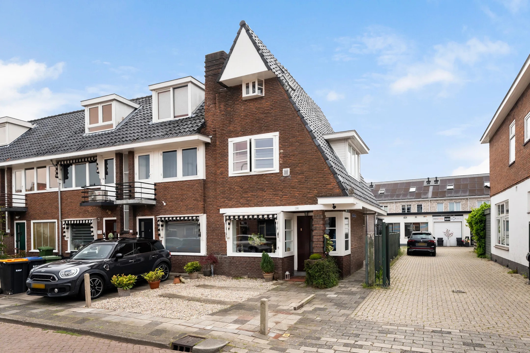 Hoekwoning De la Reylaan 14 in Zeist